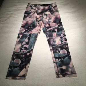 Lucy Studio Hatha High Rise Capris